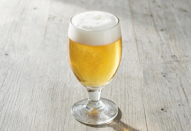 Copa de cerveza, Imagen orientativa · IA