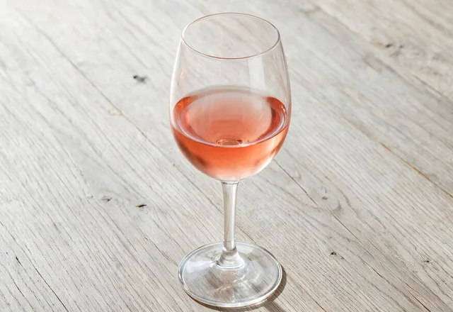 Vino rosado, Imagen orientativa · IA