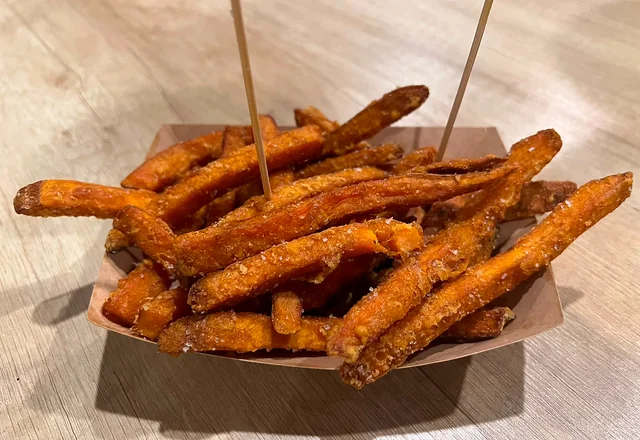 Patatas de boniato, Tiki Burger Blanes