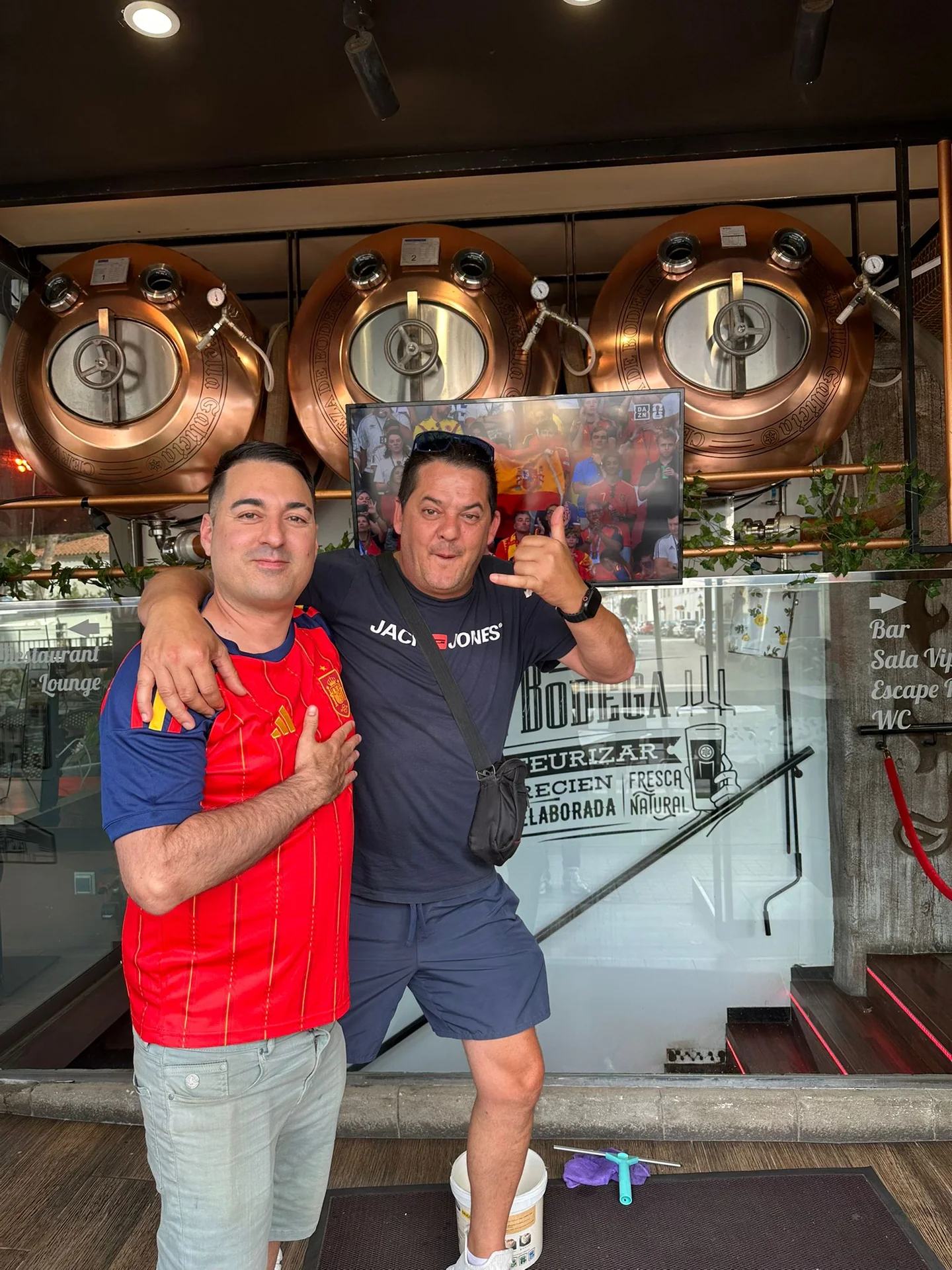 Team Tiki Burger Blanes